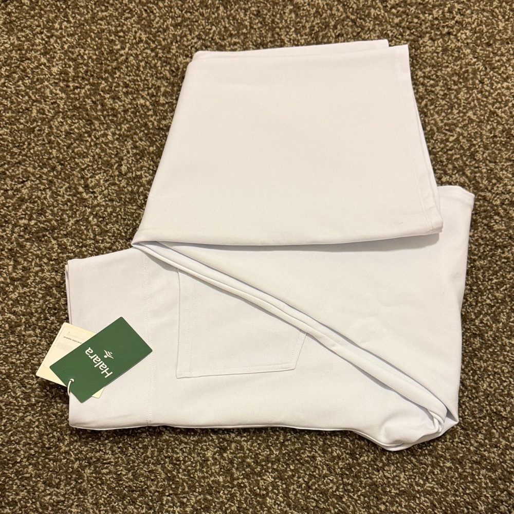 HALARA White Apparel
